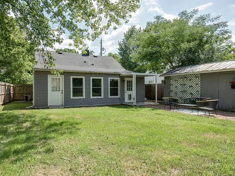 919 Sharpe Ave — Photo 23