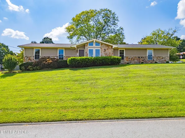 7737 Cedarcrest Rd, Knoxville, TN 37938