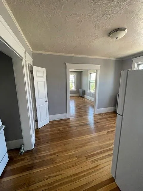 1 bed, 700 sqft, $1,400 — Photo 4