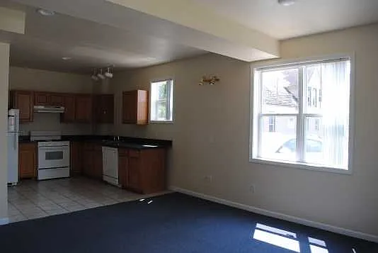 Building Photo - 525 Sprague Ave #1