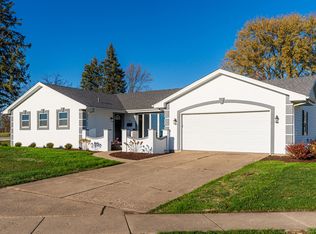 101 Barb Blvd, Dekalb, IL 60115