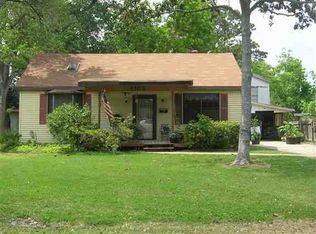 3105 30th St, Port Arthur, TX 77642