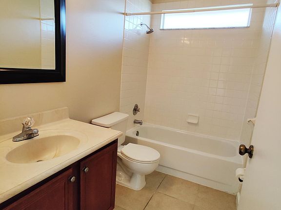 4th image of 8502 Fort Thomas Way