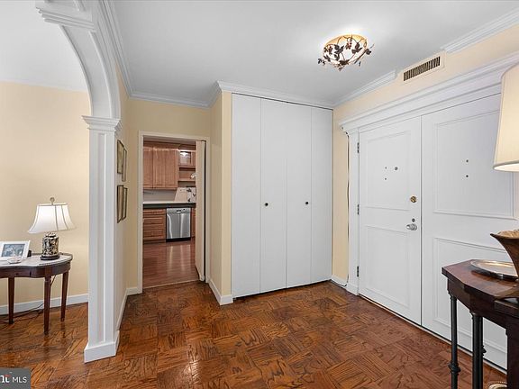 5th image of 4100 Cathedral Ave NW #717