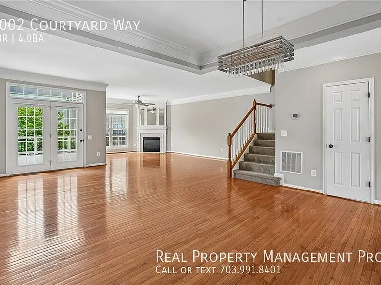 7002 Courtyard Way — Photo 14