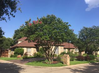 5726 Club Oaks Dr, Dallas, TX 75248