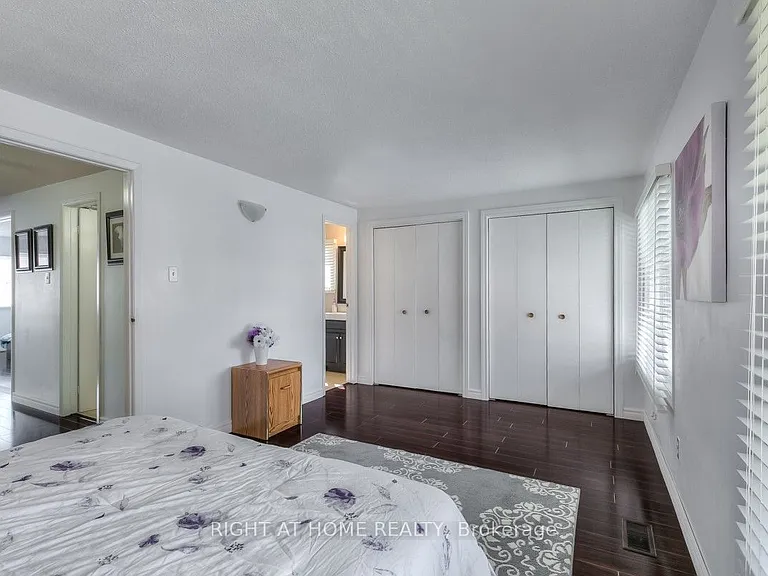 76 Ashridge Dr — Photo 13