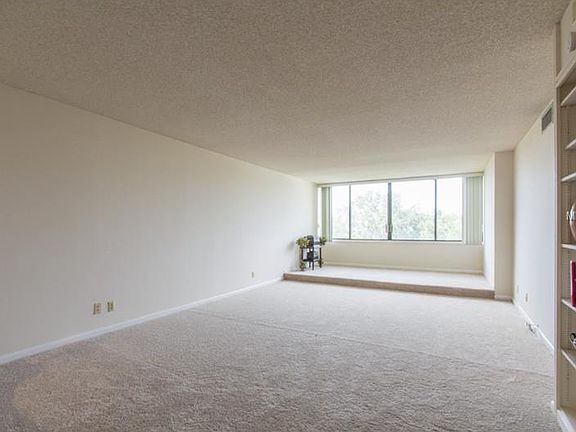 3rd image of 2621 Cove Cay Dr Unit 503