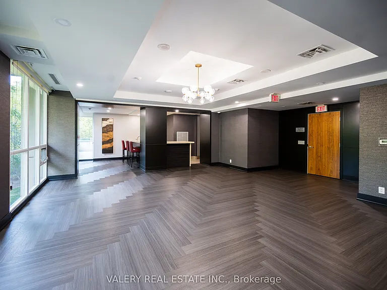 1055 Southdown Rd #201 — Photo 31
