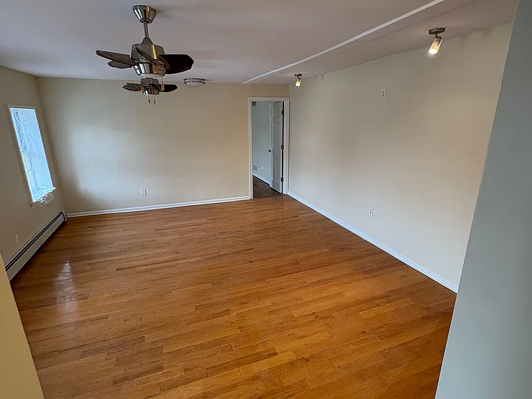 209 E Front St #1 — Photo 6