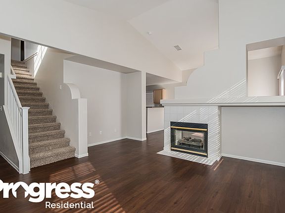 3rd image of 5434 Old Oak Ct