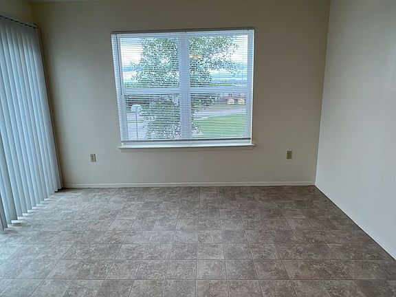 3rd image of 317 Black Elk Ct