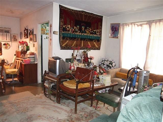 1st image of 1425 NE 154th St