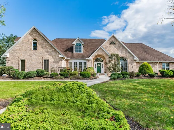 339 W Meadow Dr, Mechanicsburg, PA 17055