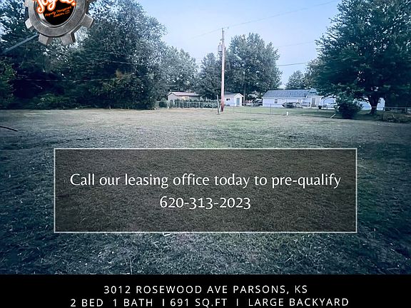 4th image of 3012 Rosewood Ave