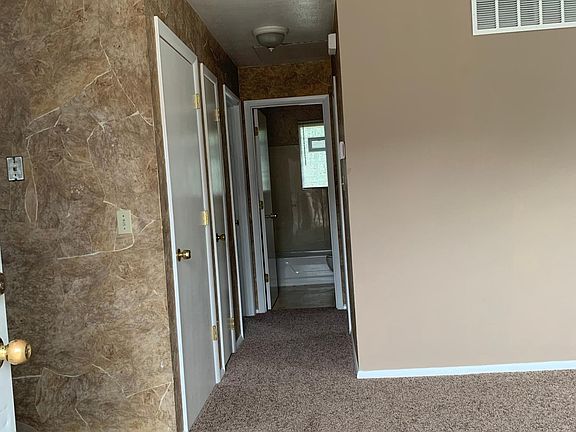 3rd image of 101 W Woodsdale Ave