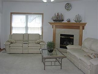 2nd image of 1857 Kennedy Dr