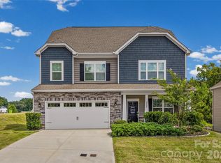 2022 Napa Valley Dr, Waxhaw, NC 28173