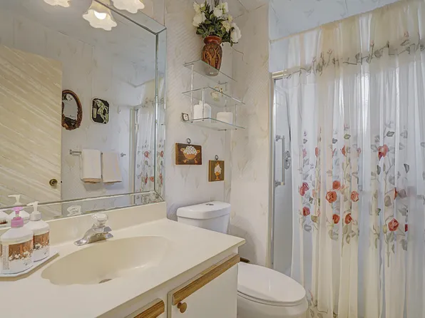 109 Lake Terry Drive #109, West Palm Beach, FL 33411