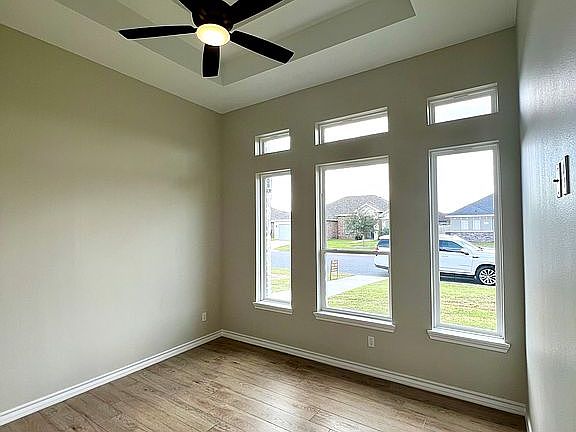 5th image of 6114 Willow Wood Ave