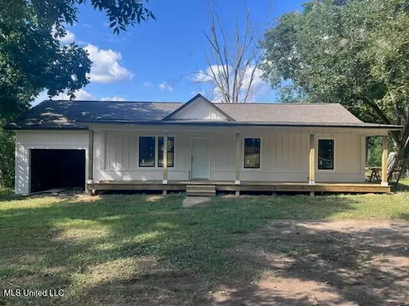 8834 Gary Rd, Byram, MS 39272
