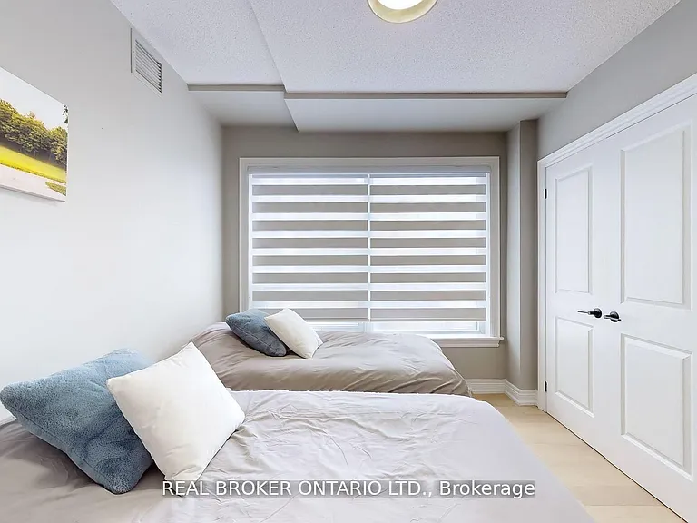 701 Sheppard Ave W #415 — Photo 18