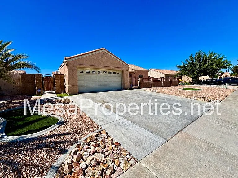 16481 Silica Dr — Photo 2