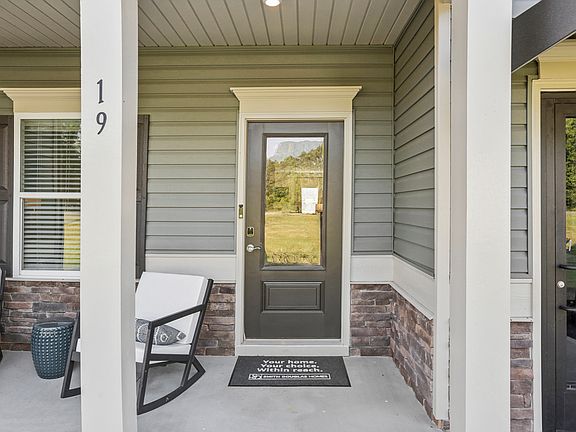 The Avondale - Front Entrance