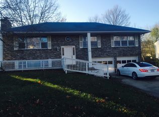 2513 Lynnwood Dr, Columbia, MO 65203