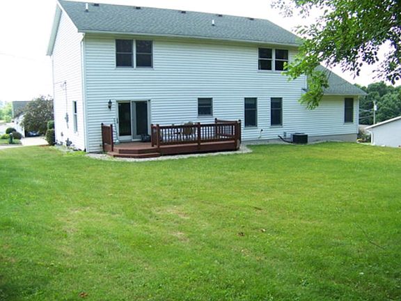4th image of 37 Longitude Dr