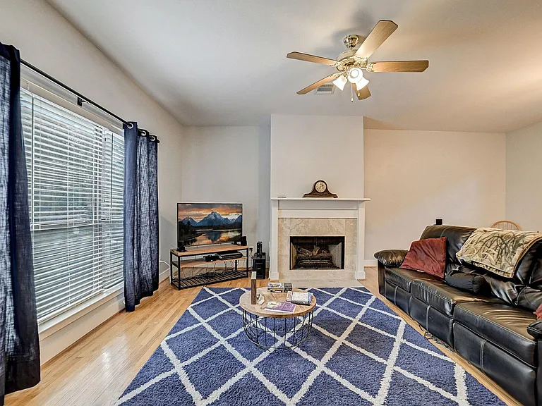 5838 Larkin St — Photo 20
