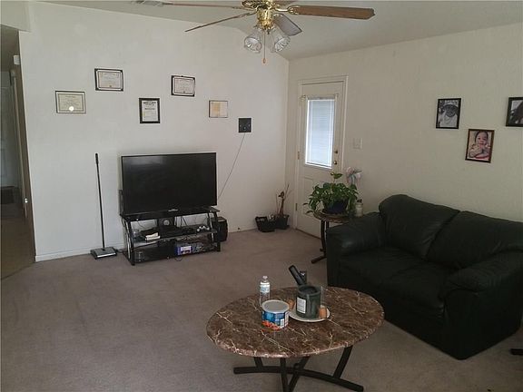 3rd image of 106 Castellon Ct