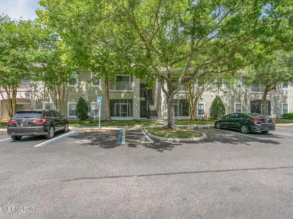 6075 MAGGIES Circle #111, Jacksonville, FL 32244