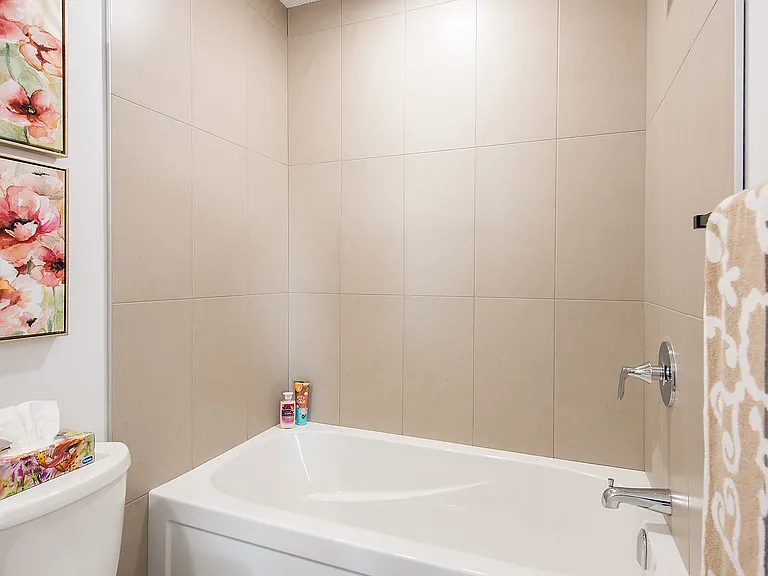 2702 Maple Way NW — Photo 32