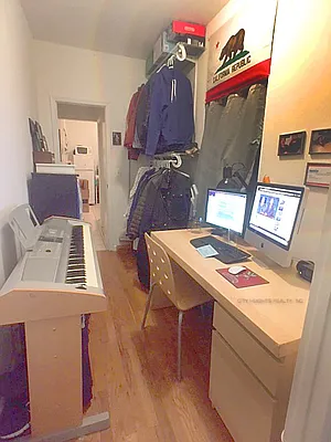 Rented by City Heights Realty | media 10