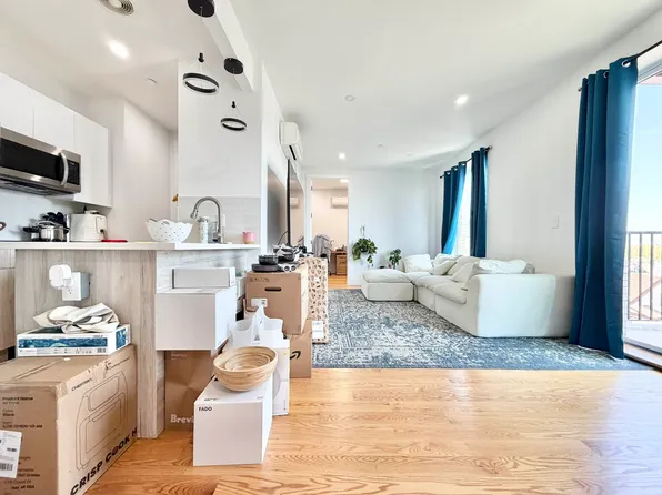 1644 New York Avenue image 1 of 10