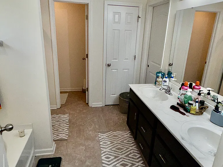 4002 Stubbington Ln — Photo 10