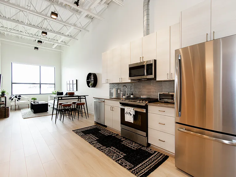 515 W Aspen St #301 — Photo 7