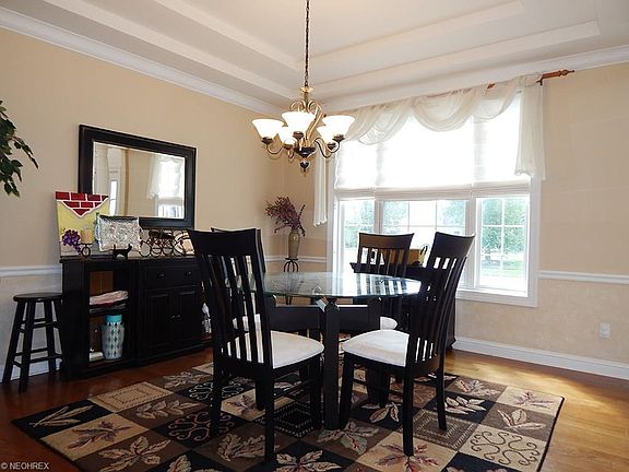 2nd image of 1097 Greenwood Ct