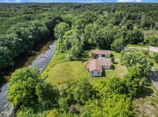 9060 River Rd, Greenville, MI 48838