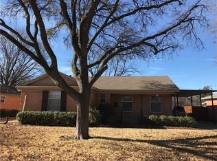 1918 Viewcrest Dr, Dallas, TX 75228