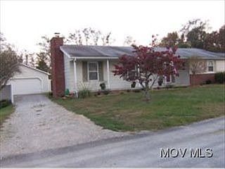 3rd image of 193 Warren Dr