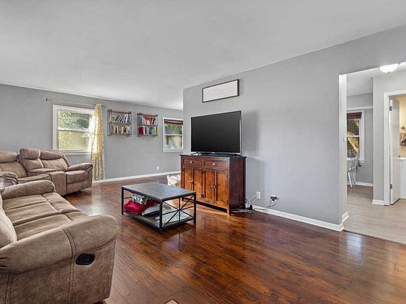 2nd image of 10706 W Fisher Pkwy #10708