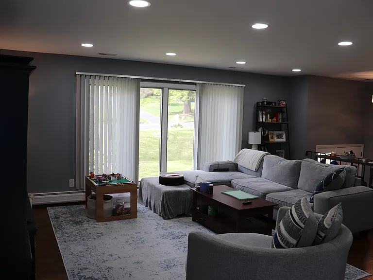 442 Surrey Ln #A — Photo 7