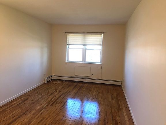 3rd image of 21-17 33rd Ave #3
