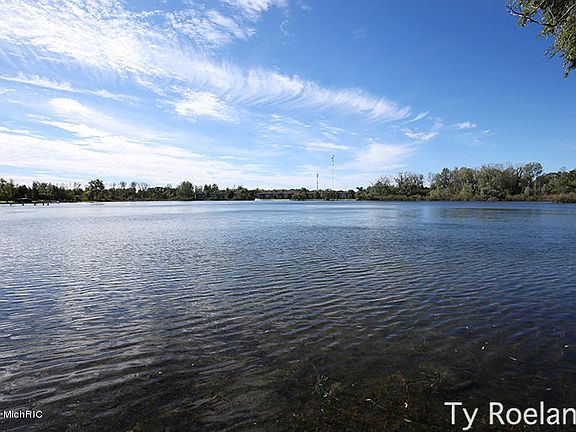 4th image of 1659 Lamberton Lake Dr NE