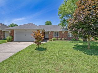 5107 S Ashwood Ave, Battlefield, MO 65619
