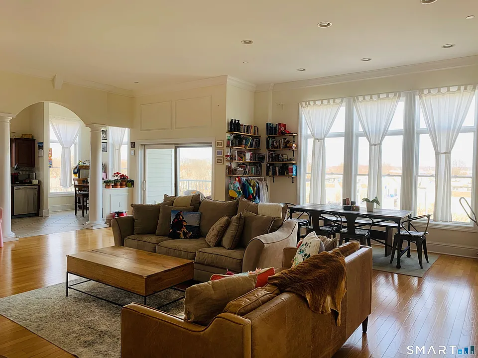 200 Harbour Close #514