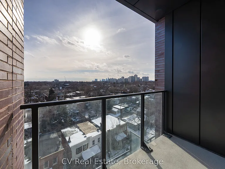 2625 Dundas St W #810 — Photo 24