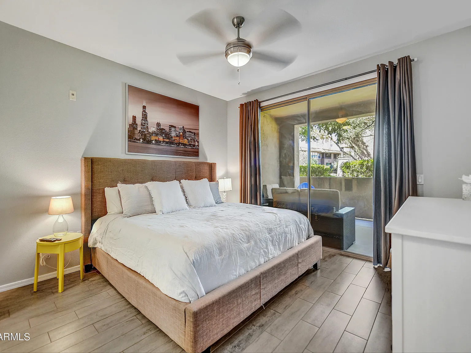 2 bed, 2.0 bath, 1116 sqft, $3,000 — Photo 3